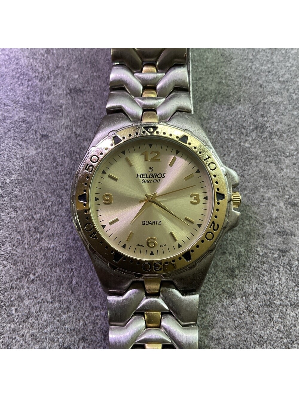 Vintage Helbros Mens Watch 39mm Two Tone Stainless Steel Case And Band D5